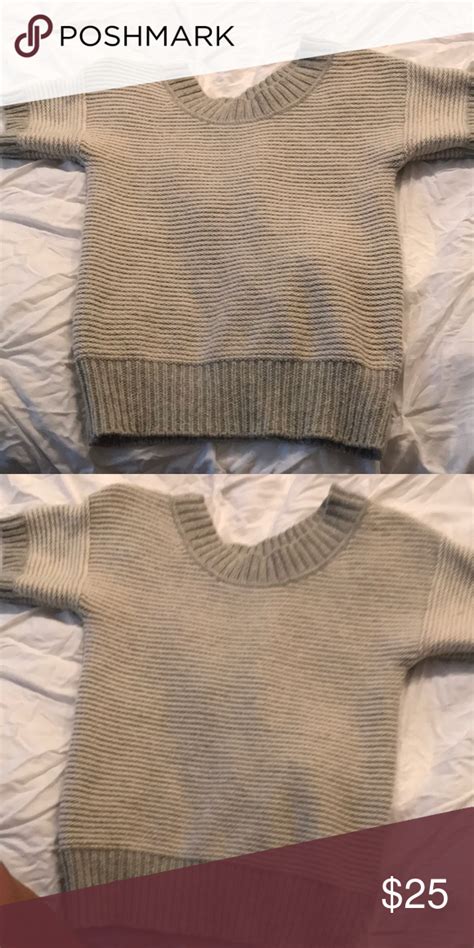 american eagle short sleeve sweater.